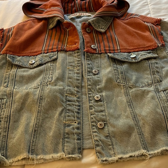 Jacket - Picture 2 of 3